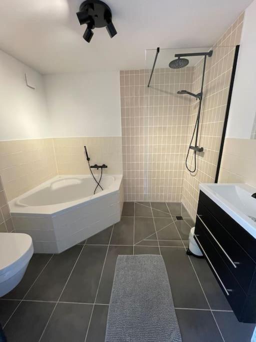 Modern Beach House For 12 Pers! With Jacuzzi Julianadorp Exteriör bild
