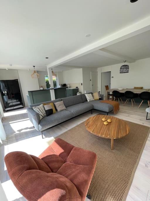 Modern Beach House For 12 Pers! With Jacuzzi Julianadorp Exteriör bild